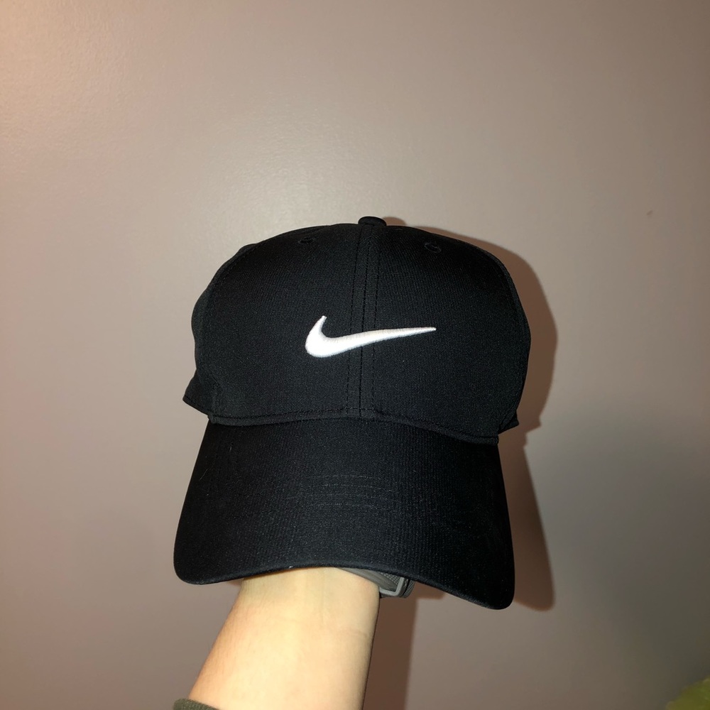 NIKE HAT